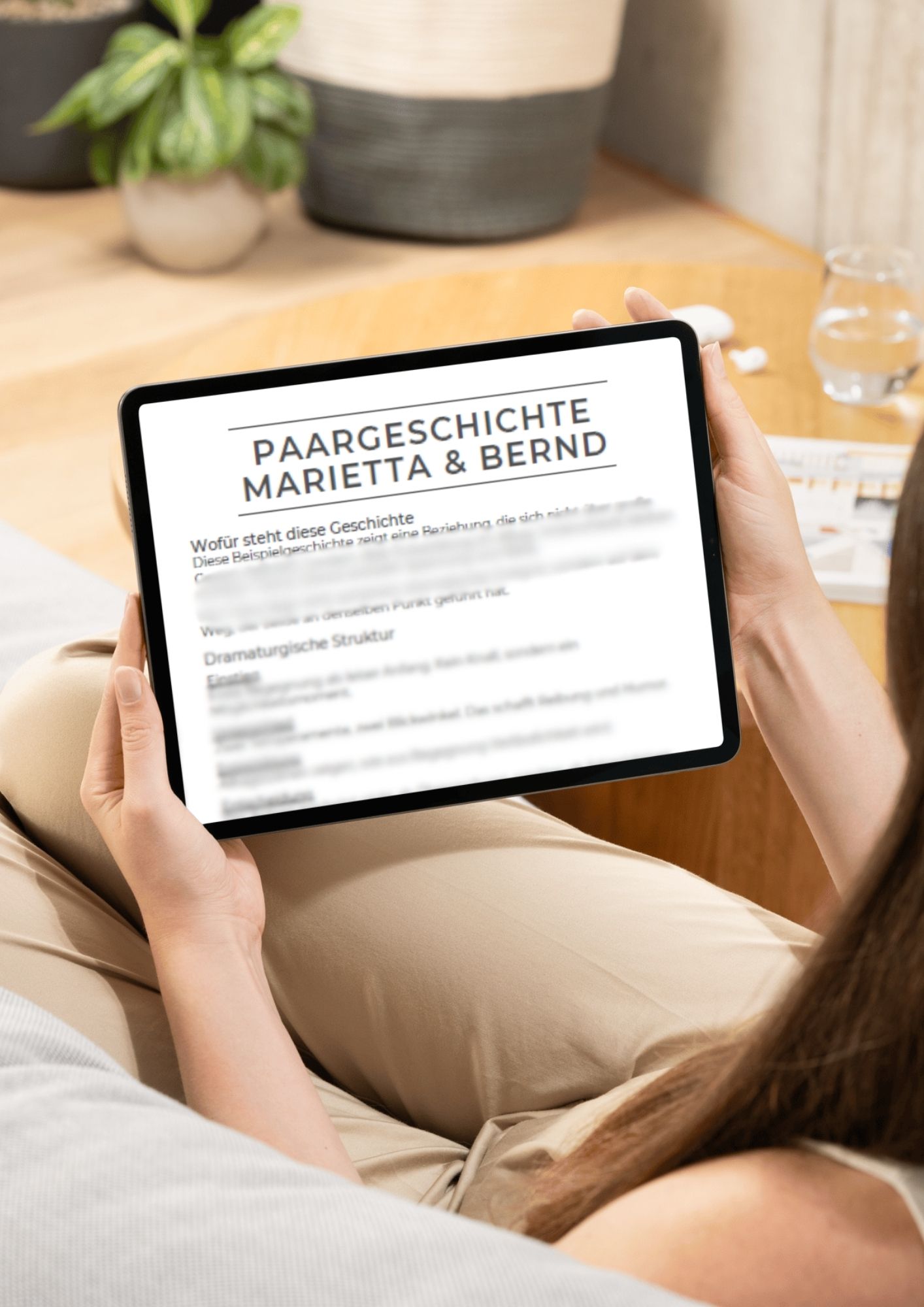 Digitale Beispielseite aus dem ESSENZ Buch Traurede schreiben auf einem Tablet mit Aufbau und Dramaturgie einer freien Trauung