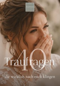 Titelseite des Workbooks "40 Traufragen, die wirklich nach euch klingen" mit lachender Braut